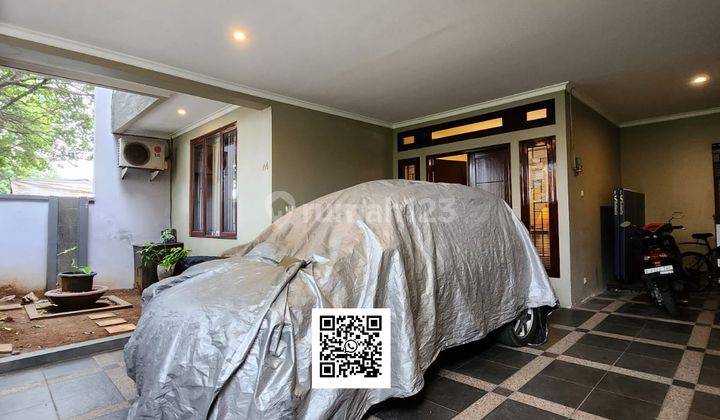 BU.Rumah cantik Fully Furnish Dgn Rooftop Di Halim Jakarta Timur 4