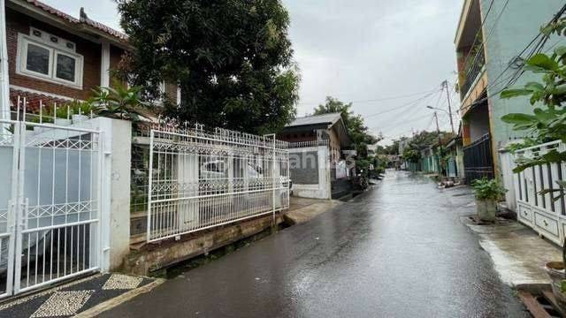 Murah BU Rumah 2 Lantai di Duren Sawit,Jakarta Timur 2