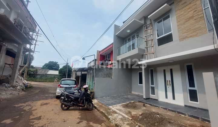 Rumah Cluster bebas banjir dekat Jl Raya di Jatiasih,Bekasi Kota