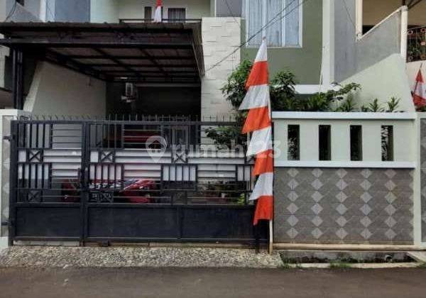 Rumah siap huni dalam komplekndi Pondok Bambu Jakarta Timur 1