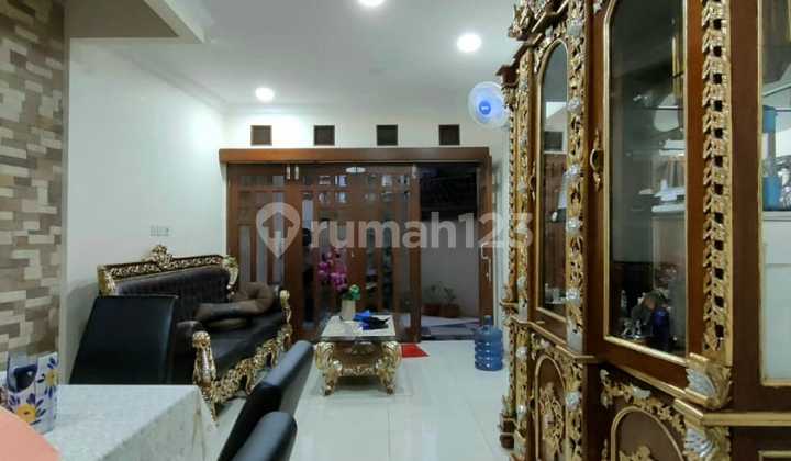 Rumah 3 lantai full furnish di Pondok Kelapa,Jakarta Timur  2