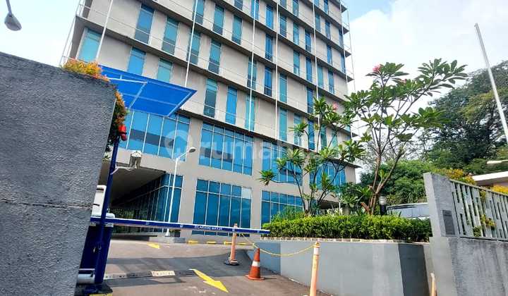 8-Story Building on Jl TB Simatupang, South Jakarta