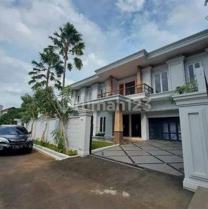 Rumah Baru Mewah Tropical Di Area Kemang Ampera Jakarta Selatan
 1