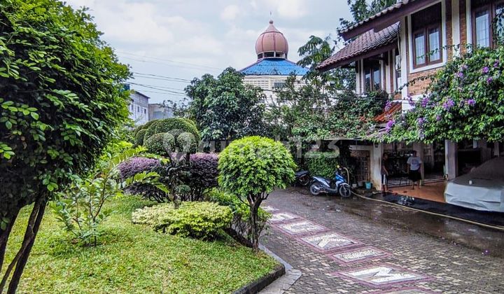 PRICE DROP, Charming Villa-Style House in Jagakarsa, South Jakarta