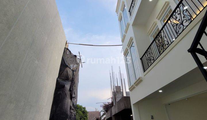 Rumah Mewah Baru Siap Huni di Kayuputih Jakarta Timur 2