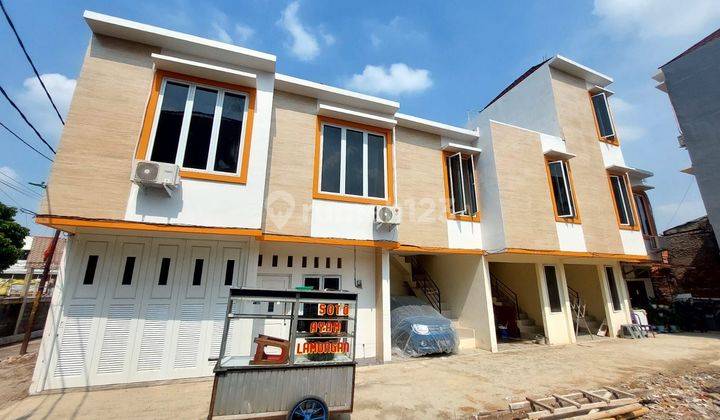 TOWNHOUSE SUPERSTRATEGIS DI UTAN KAYU 
JAKARTA TIMUR
 1