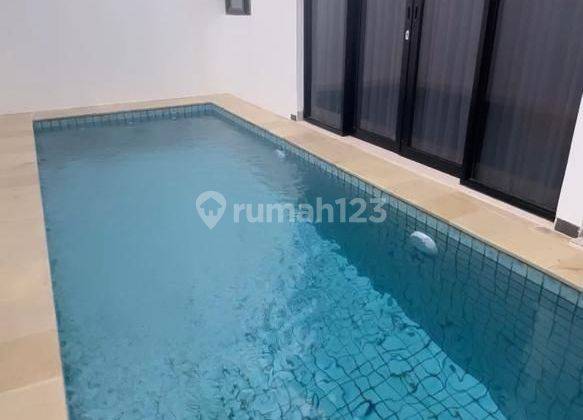 RUMAH DENGAN PRIVATE POOL DI METLAND MENTENG CAKUNG JAKARTA TIMUR 2