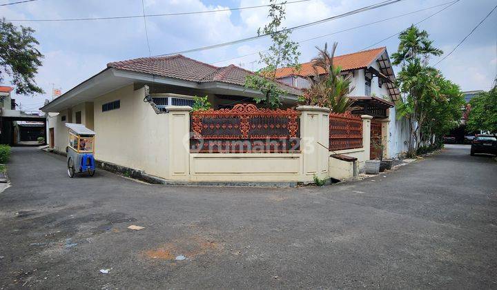 Rumah Secondary Hook non Komplek di Pondok Bambu,Jakarta Timur 1