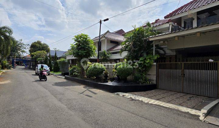 Rumah Dalam Komplek akses lebar di Pondok Bambu,Jakarta Timur 2