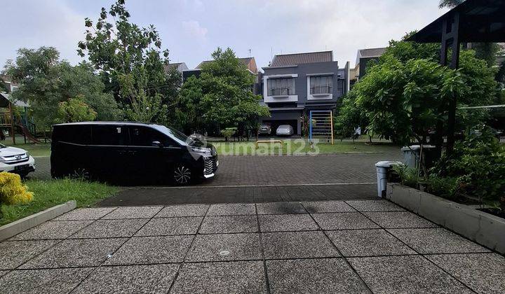 Rumah Di Raffles Hills Cibubur Depan Taman Row Jalan Superlebar 2