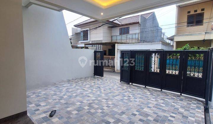 Rumah Mewah Baru Siap Huni Di Pondok Bambu,jakarta Timur 2