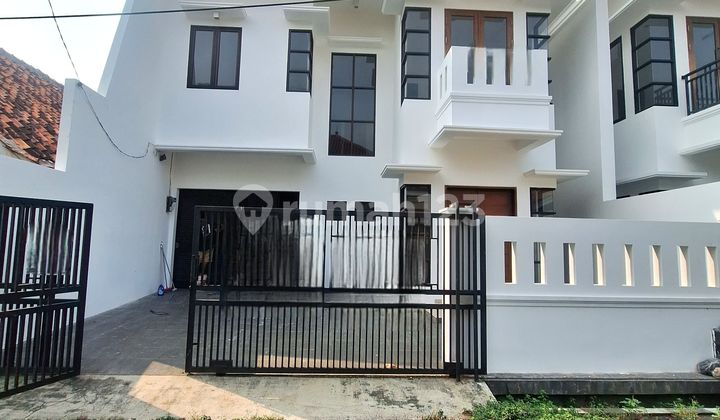 For Sale New House Wide Access In Compound In Rawamangun East Jakarta 2