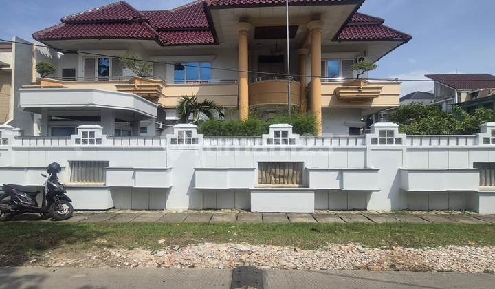 Rumah Mewah Dalam Komplek Elit di Duren Sawit,Jakarta Timur. 2