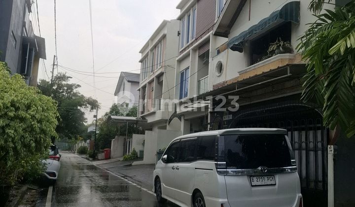 Rumah Secondary Akses 2 Mobil Di Cempaka Putih,jakarta Pusat Rumah Secondary Akses 2 Mobil Di Cempaka Putih,jakarta Pusat