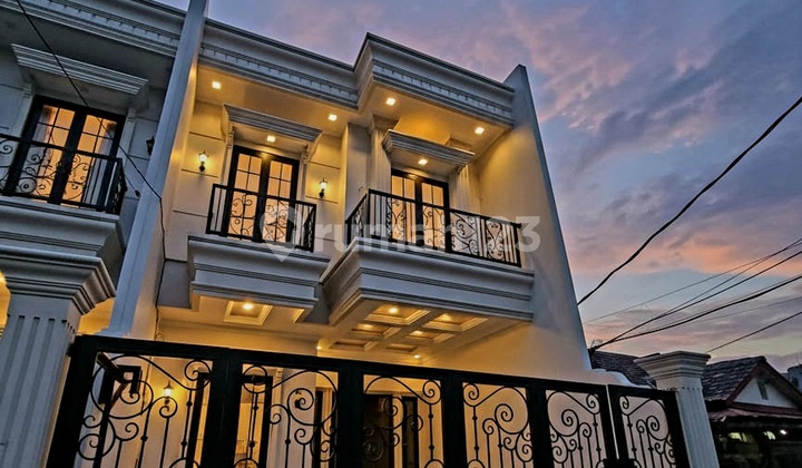 New House in a Complex with Wide Access in Cempaka Putih, Central Jakarta 2