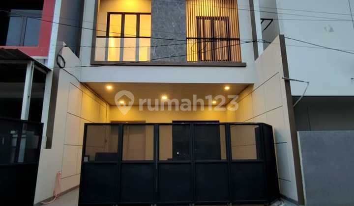 Rumah Baru 3 Lantai Lokasi Strategis di Rawamangun Jakarta Timur 2