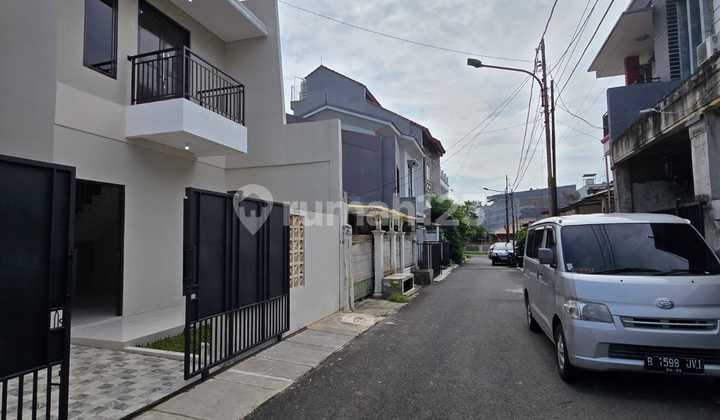 Rumah Siap Huni Di Kayu Putih Tengah, Jakarta Timur  2