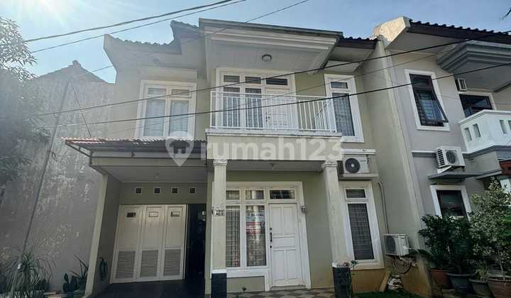 Rumah Dalam Komplek Bebas Banjir di Jatiwaringin, Jakarta Timur