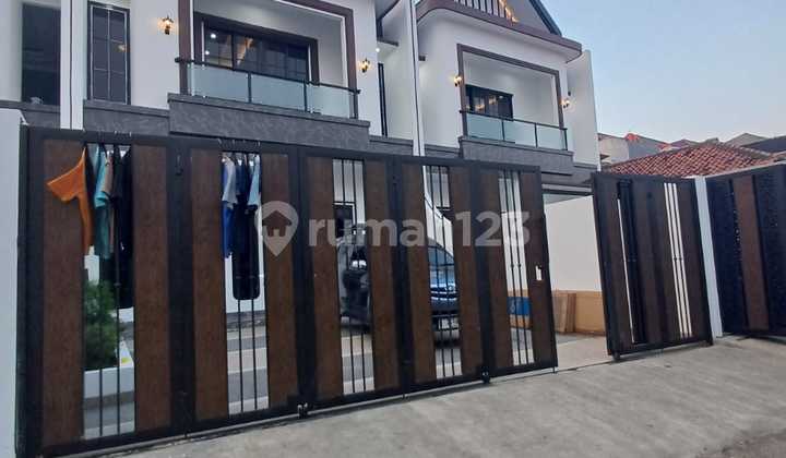 For Sale New Move-In Ready Flood-Free House in Jagakarsa, South Jakarta 2