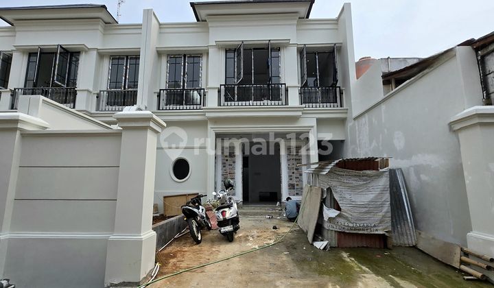 Rumah Baru Design American Classic Di Cempaka Putih Jakarta Pusat 1