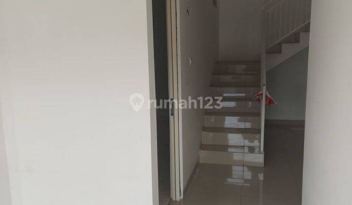 Turun Harga Dijual Rumah 2 Lantai Siap Huni Harga Termurah Di Karawaci 2