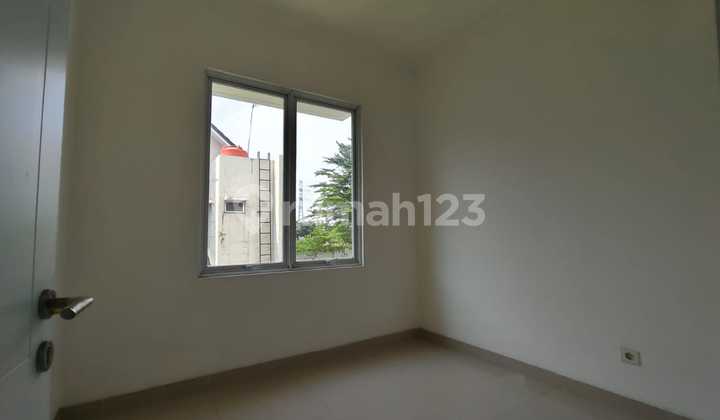 Dijual Rumah 2 Lantai Nyaman Lokasi Strategis di Cakung 2