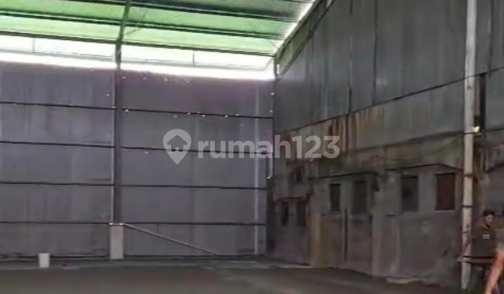 Disewakan Gudang Lokasi Strategis Di Jakarta Barat Disewakan Gudang Lokasi Strategis Di Jakarta Barat