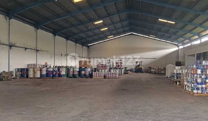 Warehouse for Rent, Suitable for Business in Jatake, Tangerang