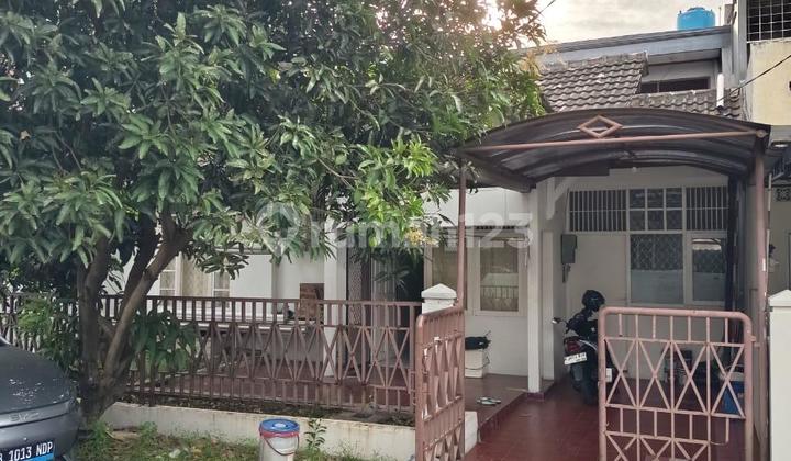 Rumah Lepas Cepat,130 M,Di Vmm - Bsd ,Strategis,Perlu Renov.