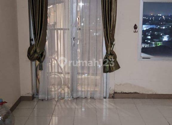 Apartemen cvictoria square
Type studio, cimone. Jual cepat 5