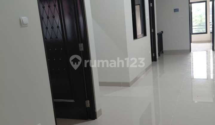 Rumah Mewah Siap Huni di Jalan Utama Cluster Citra Raya 2