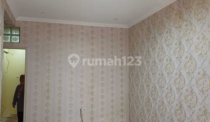 Ready-to-Occupy House in Indira Citra Raya Cluster, strategic, comfortable. 2