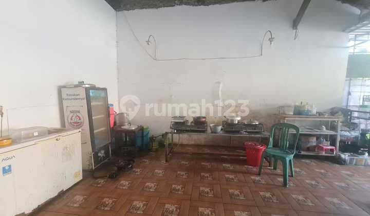 For Sale 1-Story House Hook Position LT210 Strategic Location and Near Public Facilities in Cirebon City 2