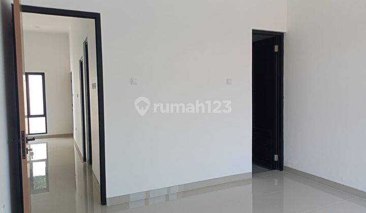 Dijual Rumah Baru 2  Lantai Siap Huni Di Vila Melati Mas 2