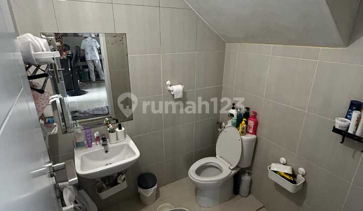 2-Storey Hook House in a Cluster at Bsd City 2