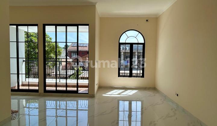 Modern 2-Story House Griya Loka, BSD City 2