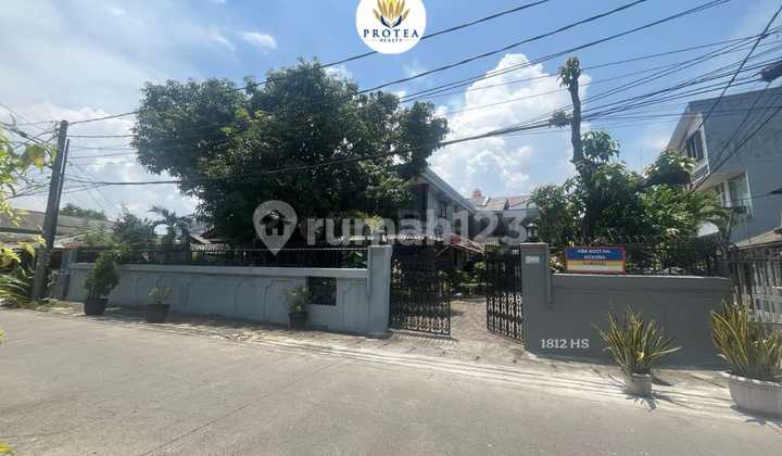 Dijual Rumah & 5 Kamar Kos, Lokasi Strategis Dekat Kantor Walikota Jakarta Utara