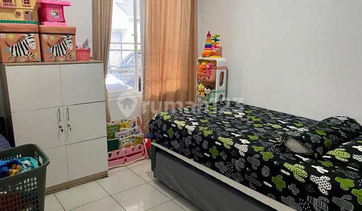 Semi-Furnished House in a Cluster in Cisauk 2