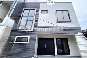 Rumah Baru Minimalis Modern 2 Lantai- Siap Huni di Bsd Timur