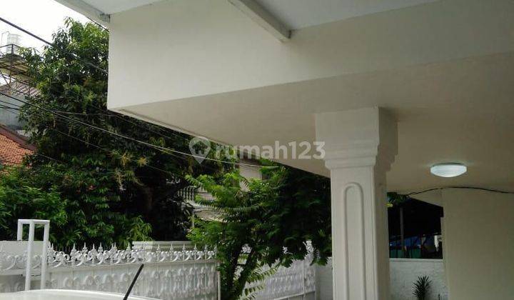 Rumah siap huni di Menteng dalam, Jakarta Selatan 2