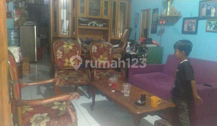 Rumah Perlu Renovasi di Griya Loka, BSD 2