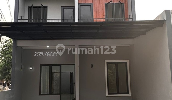 Rumah 2 Lantai Di Lokasi Strategis.di Beranda Serpong Ciater