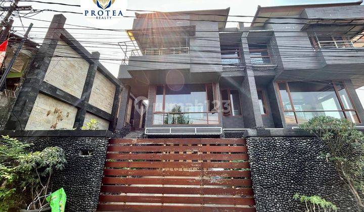 2 Unit Rumah 3 Lantai Siap Huni Di Pejaten, Jakarta Selatan 1