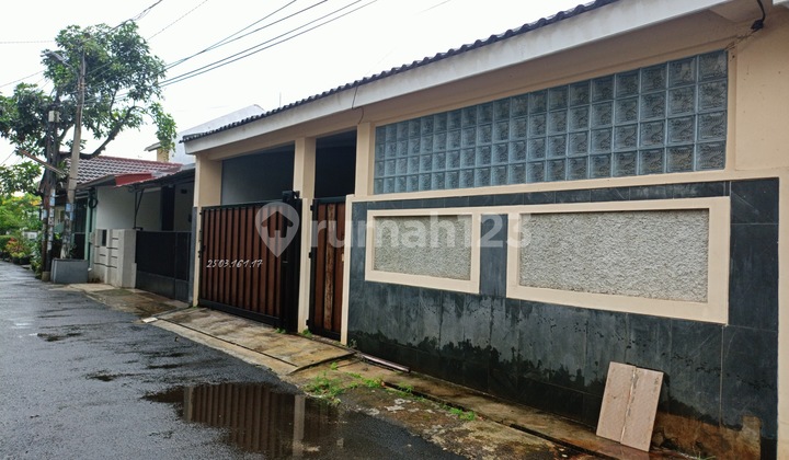 Ready-to-Occupy House in Serua Permai, Benda Baru, Pamulang