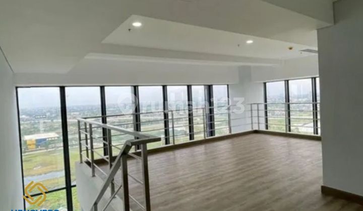 The Smith SOHO For Sale Fast Corner Position Best View 2