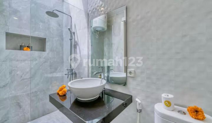 Rumah Serene Romantic Kerobokan Badung 2