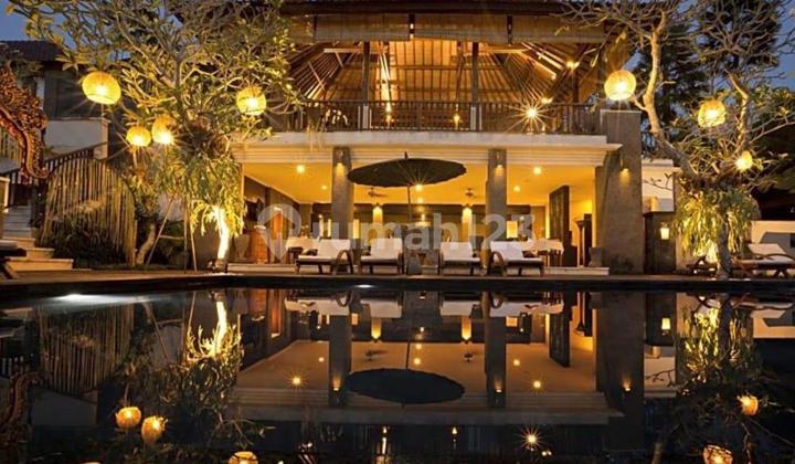 Vulla Luxury Batubelig Seminyak Badung