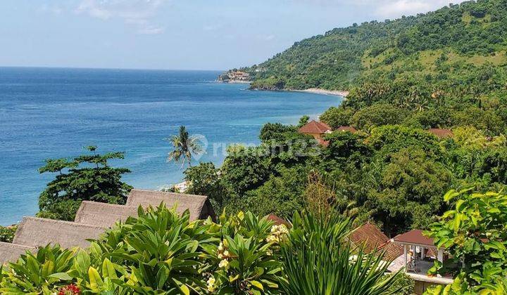 Resort View Gunung Pantai Amed Karangasem Bali 1