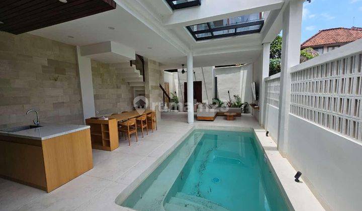 Brand New Modern Villa Batubelig Seminyak Badung 1