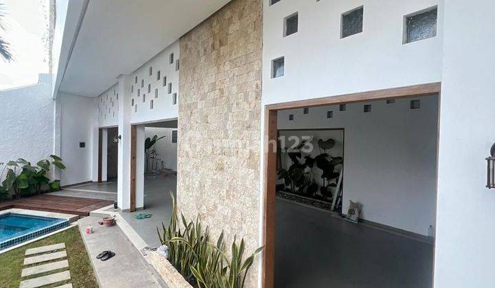 Brand New Villa View Sawah Kedampang Kerobokan Badung 2